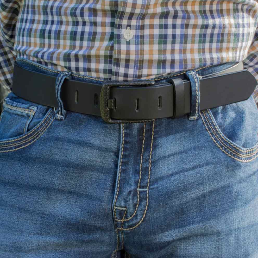Carbon Fiber Wide Pin Black Belt