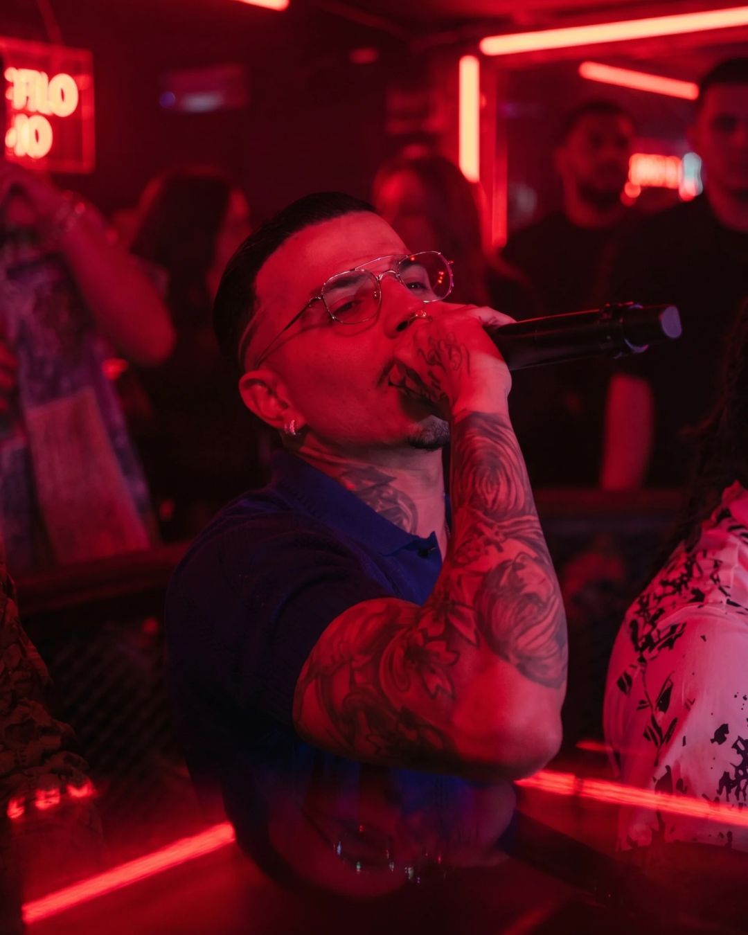 Rauw Alejandro performing at Cosanostra Miami