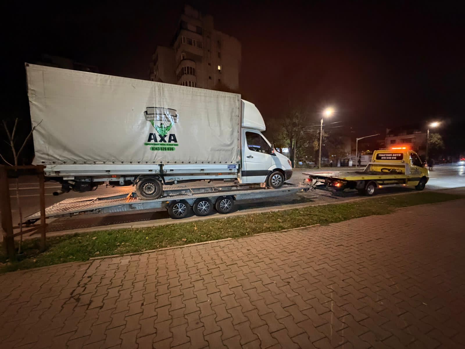 Tractari Auto Iasi Platforma Duba Noapte